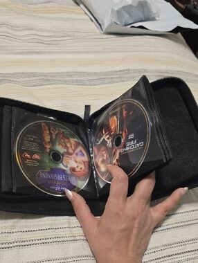 Black CD/DVD Wallet Case with Clear Sleeves With 10 Kid Dvds